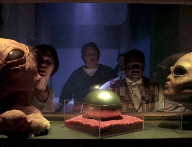 2x09 Invasion: Are the Reticulans Sliders